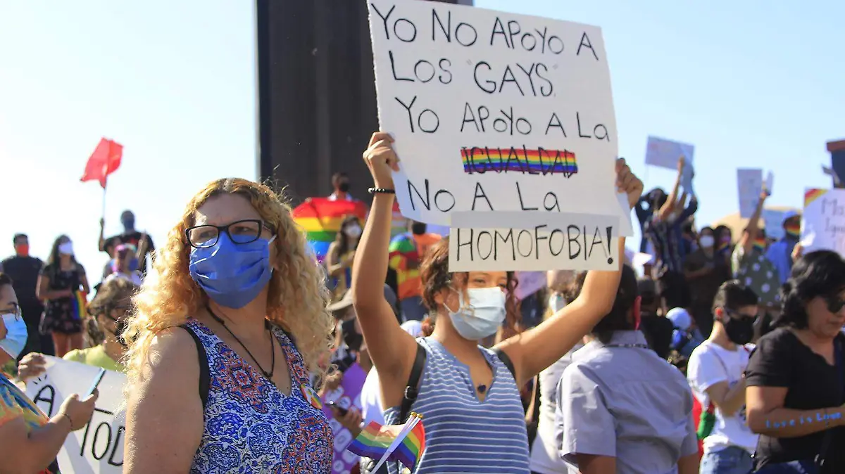 Manifestación-LGBTTTIQA+