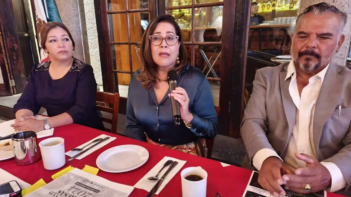 María-Adolfina-Escobar-López