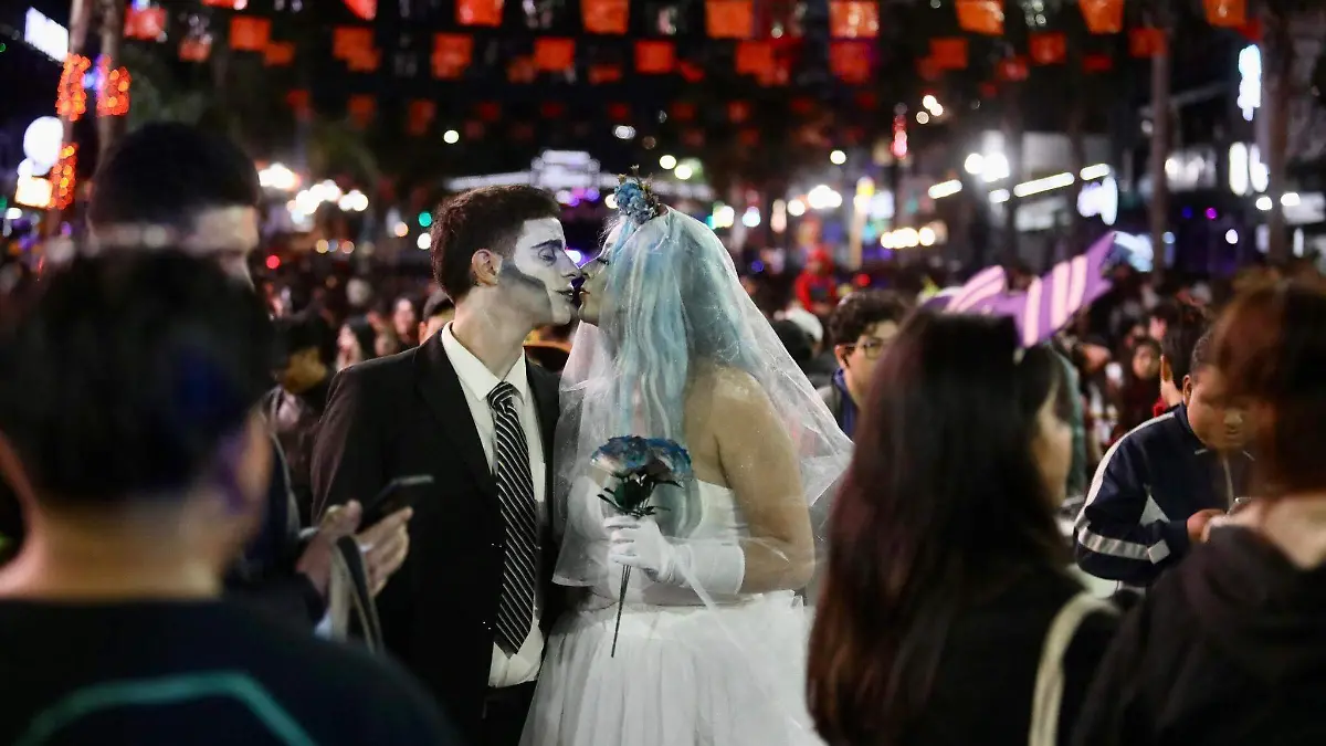 halloween-av-revolución