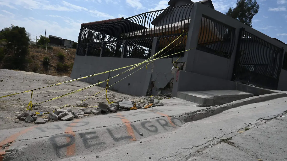 cl-deslizamiento de tierra en sanchez taboada-19JPG