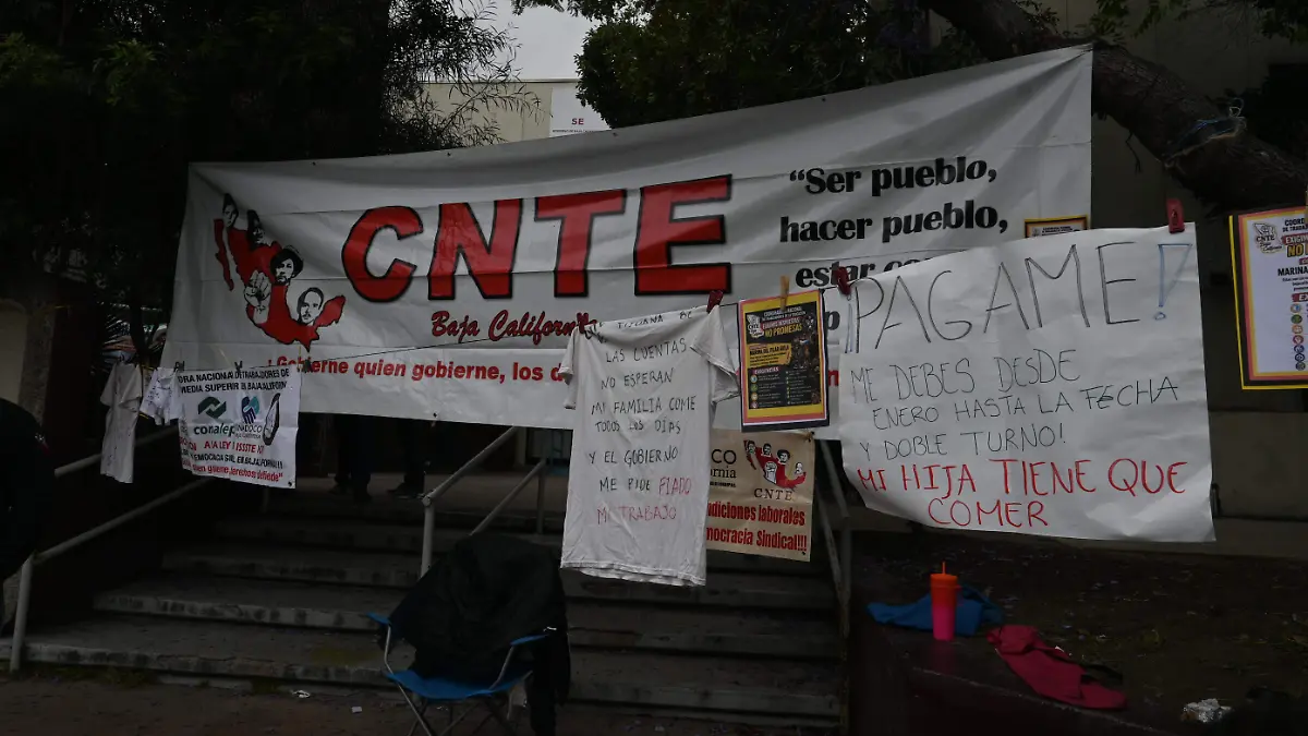 71-cl.  maestros de la CNTE -(2)