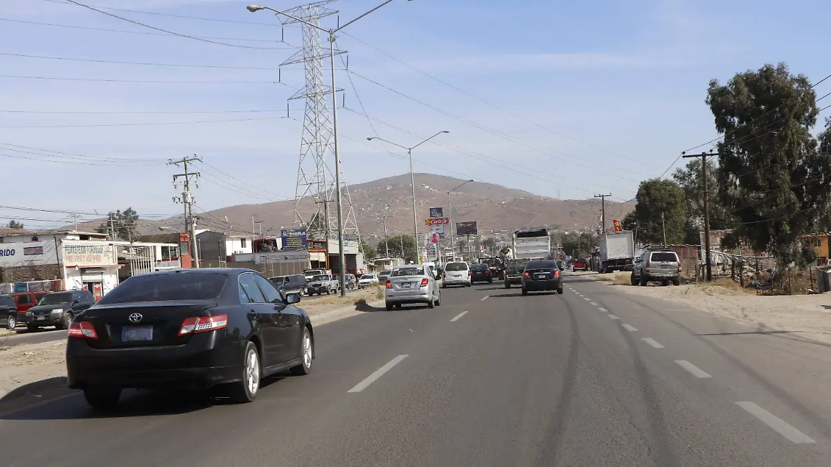 zona este-maclovio rojas- carretera a tecate (10)