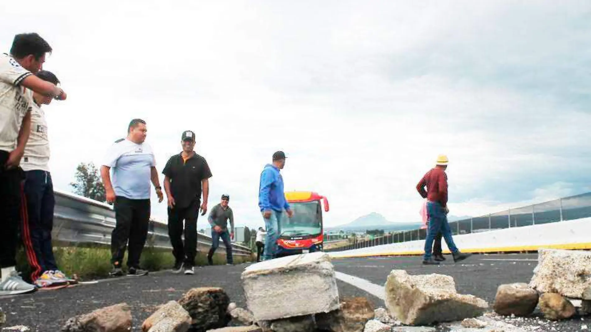 bloqueo-carretero-Atlahapa-(2)