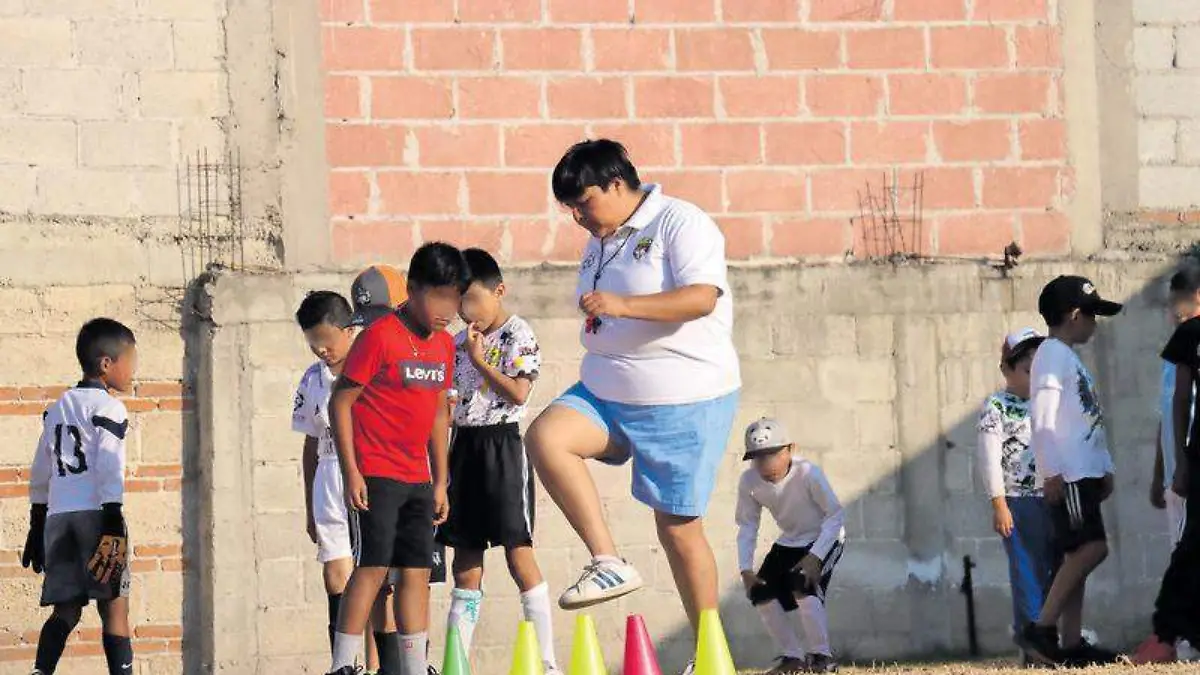 Entrenadora-futbol