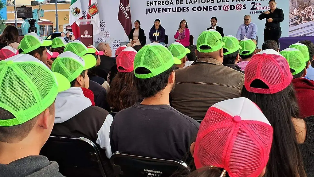 entrega de laptops (4)