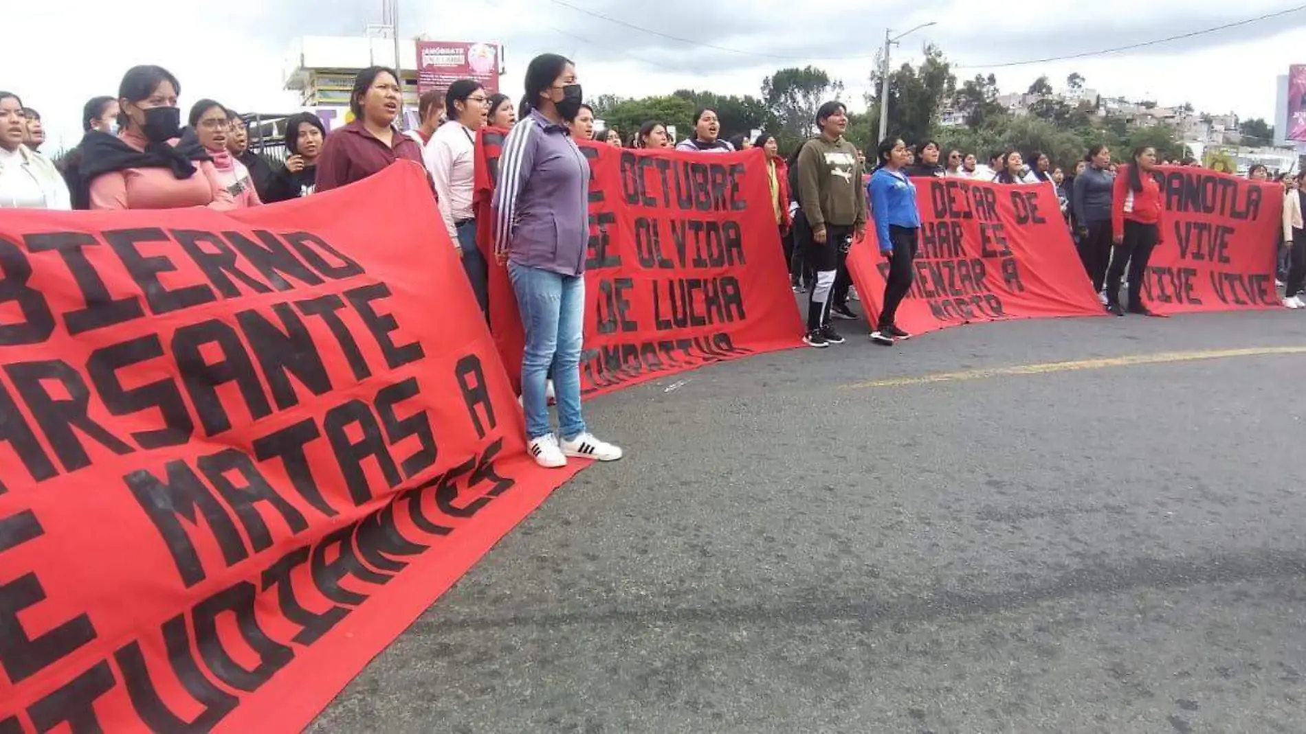 Normalistas de Panotla se manifiestan 2