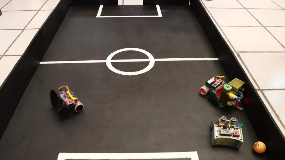 Con la participación de alumnos de diferentes instituciones del nivel medio y medio superior realizan Torneo de Robótica en las instalaciones de la Facultad de Ciencias Básicas, Ingeniería y Tecnología, ubicada en Apizaquito 2