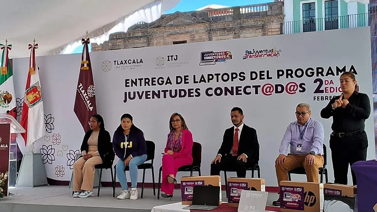 entrega de laptops (5)