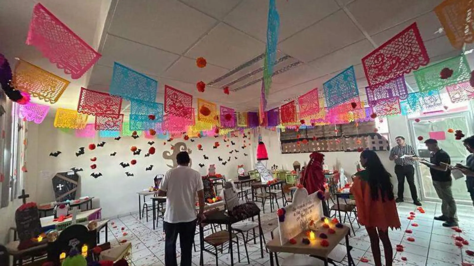 En las escuelas celebraron el Día de Muertos con diversas actividades tradicionales