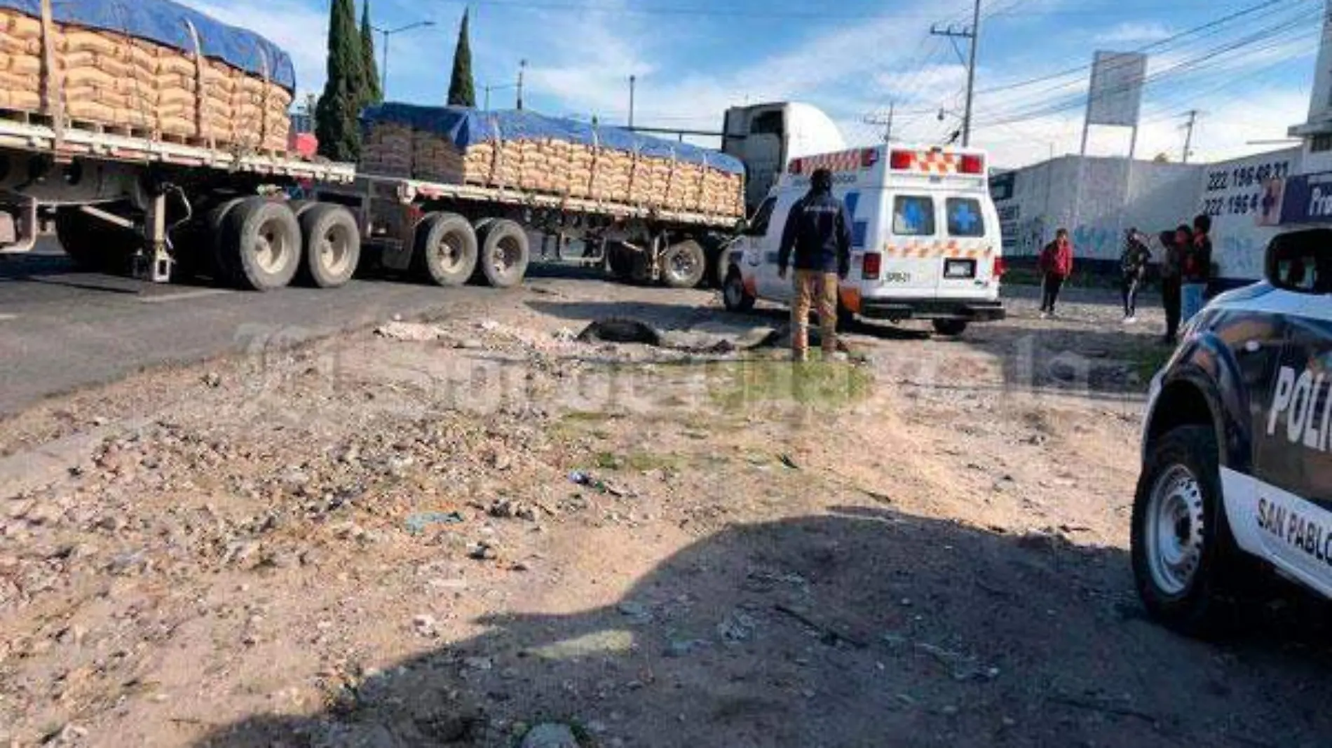 Pareja-motorista,-San-Pablo-del-M-1