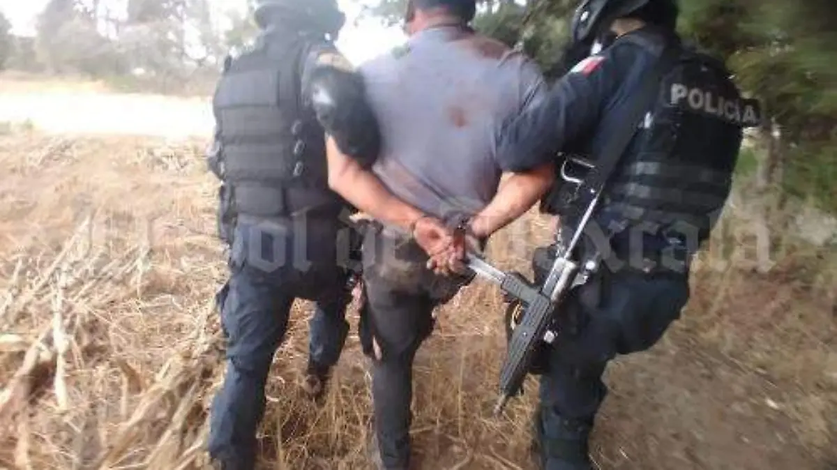 Ebrio sujeto machetea a persona de la tercera edad en San Pedro Tlalcuapan  3