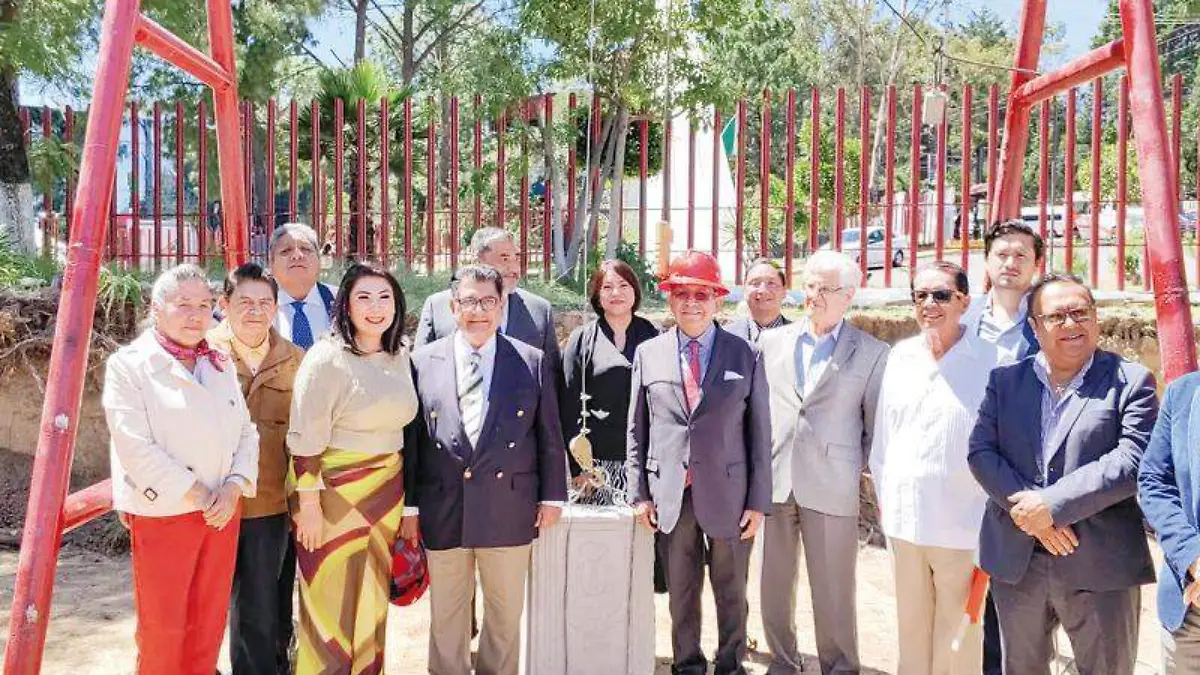 Primera piedra rectoría