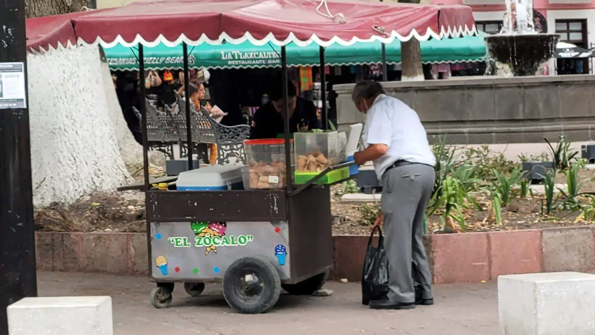 Personas, comerciantes, parque