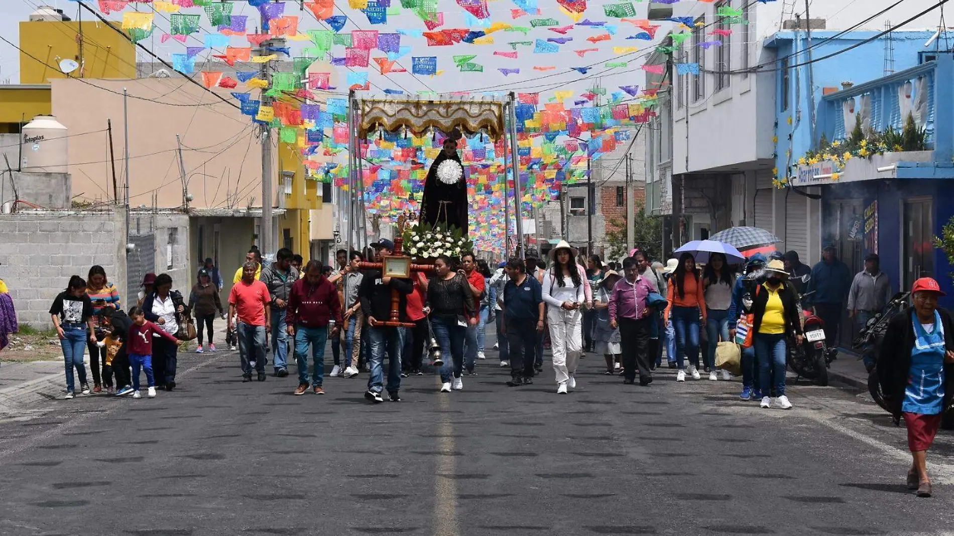 San Bernardino de Siena abriga espiritualmente a familias de Contla 2