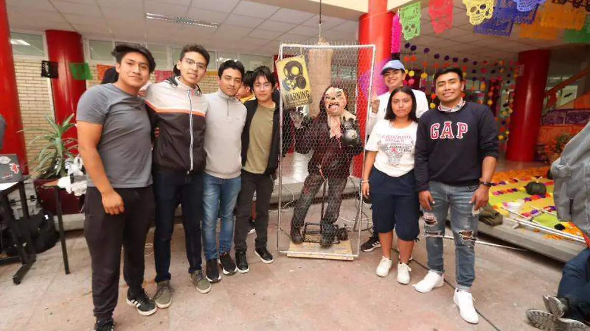 UPTx Animatrónic (3)