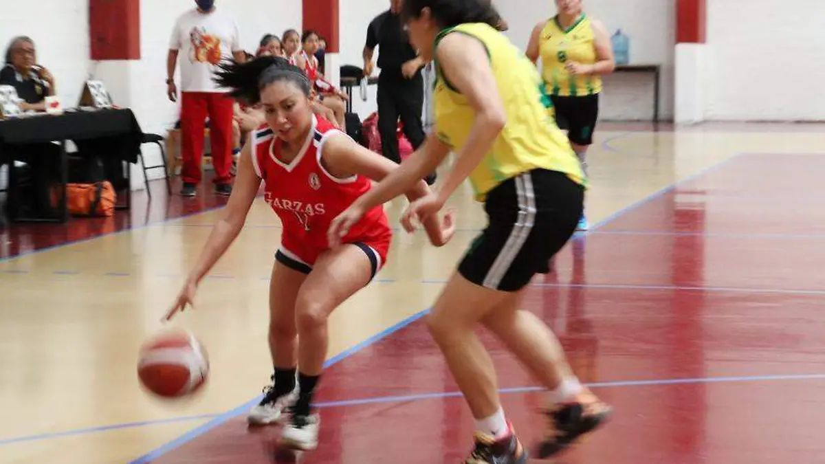 uatx 4