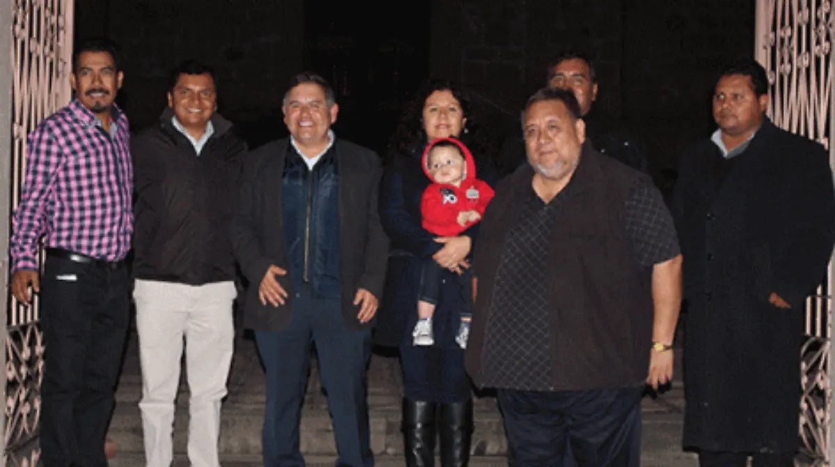 Autoridades1-471x314