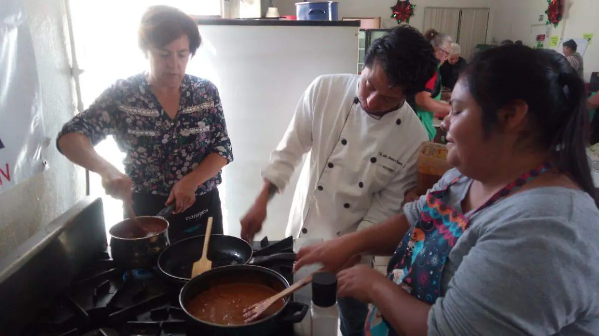 Curso Navideño SMDIF (3)