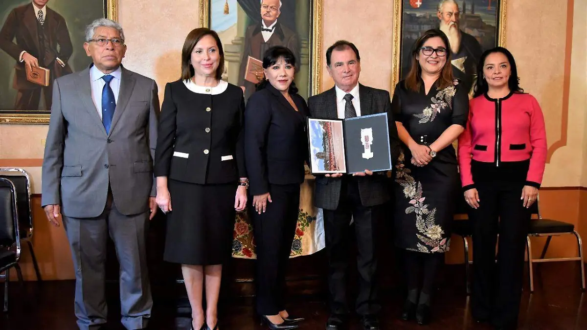 Entregan Llaves de la Ciudad 3