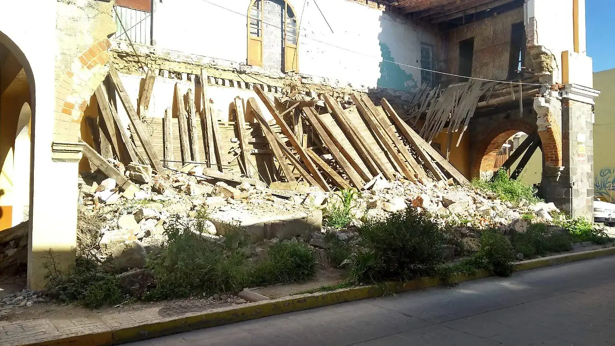 Portales 4
