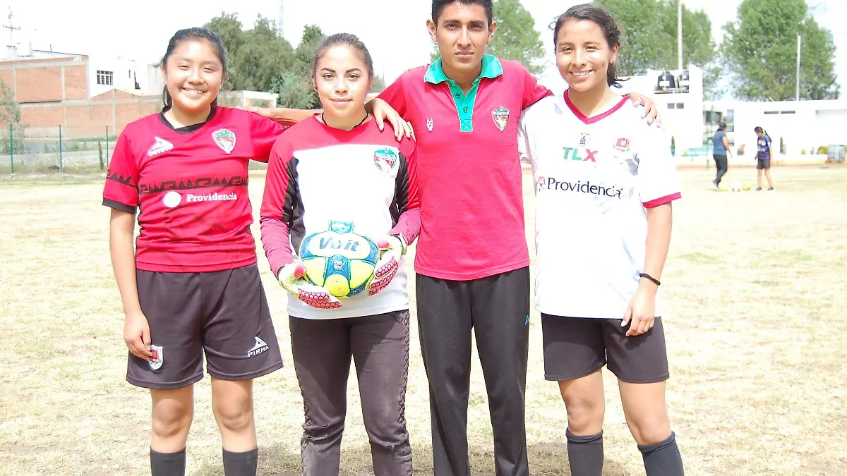 LAS TRES