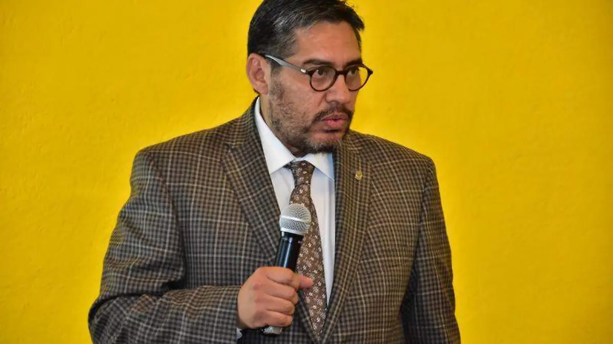rector uat luis gonzález (1)