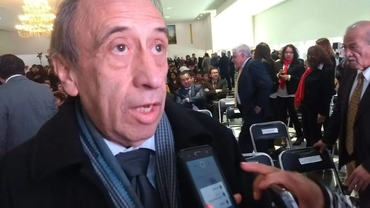 El director de Patrimonio  (1)
