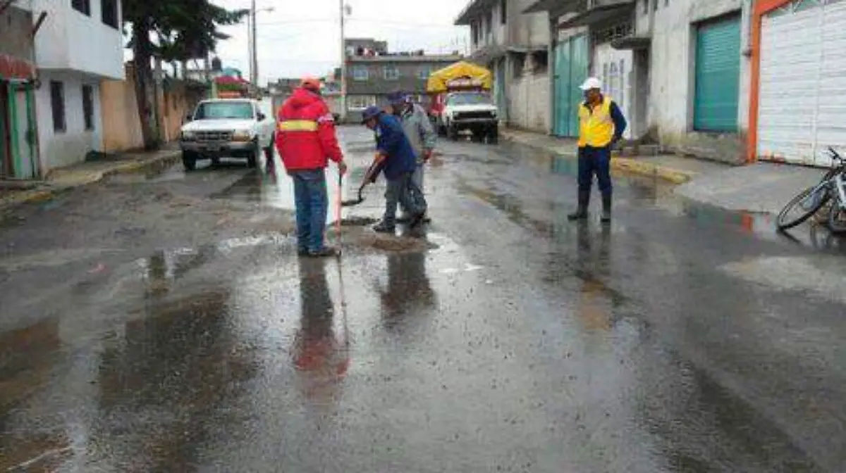 CON-EL-APOYO-1-471x314