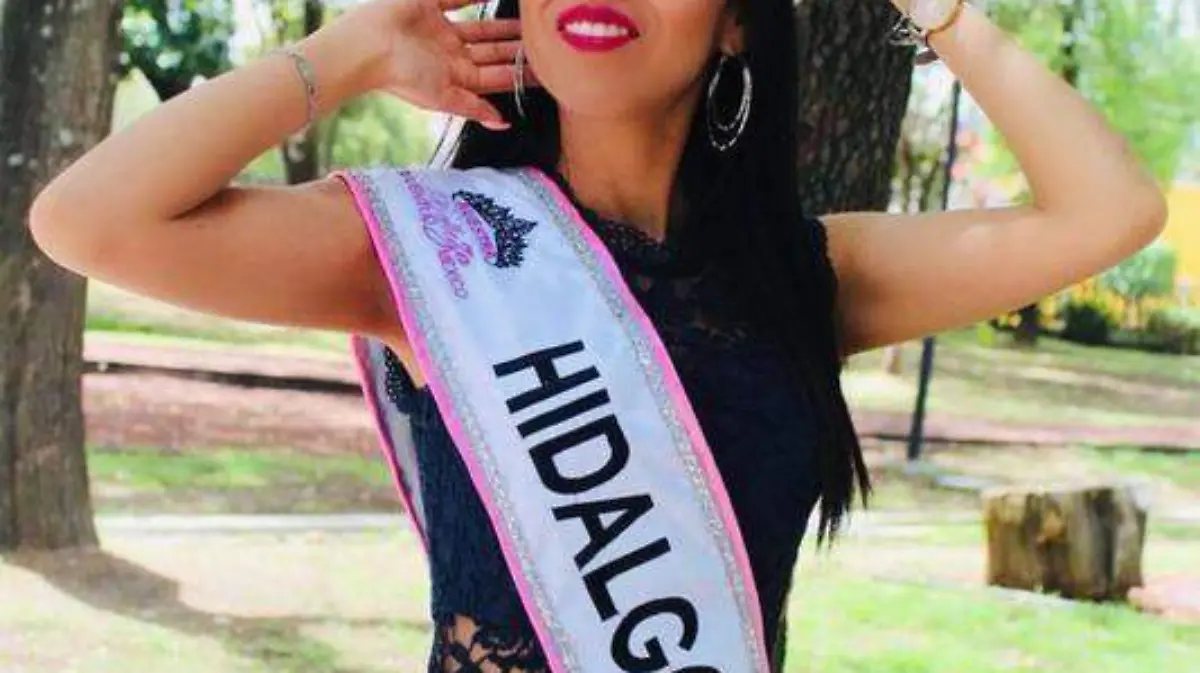 ADRIANA CRUZ 2