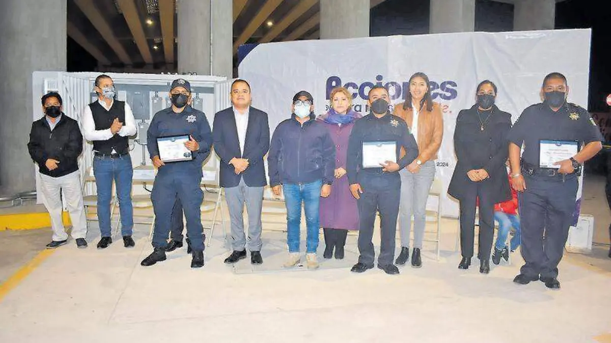 Alumbrado Apetatitlán, Ángelo Gutiérrez 2