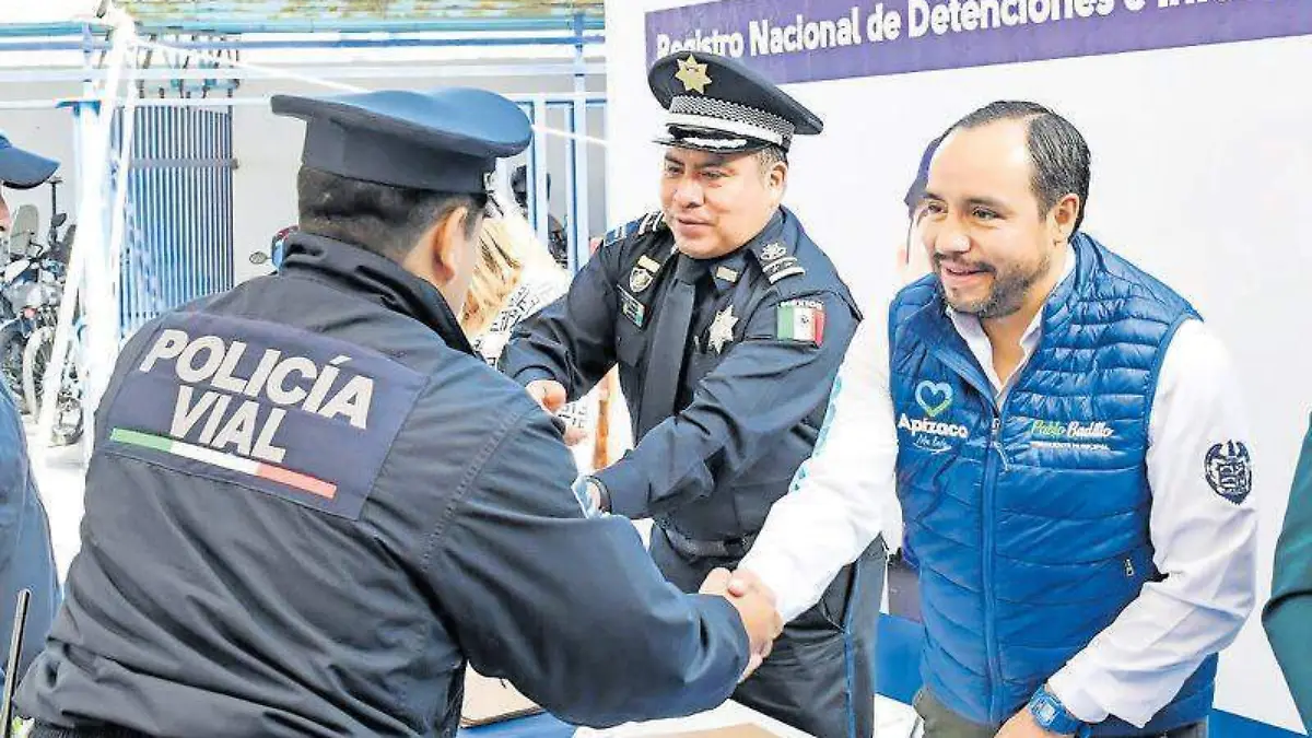 Policías