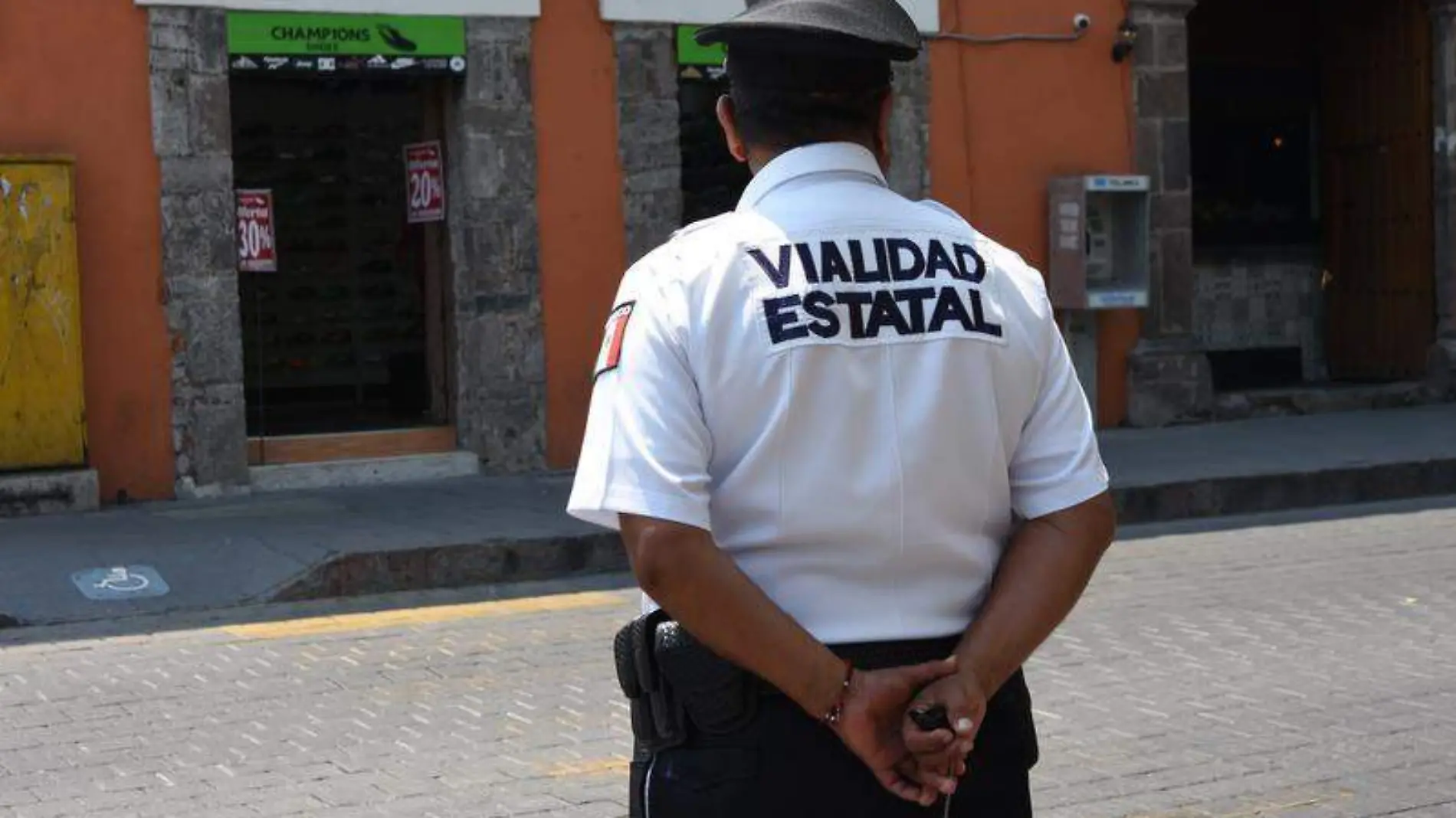 policía