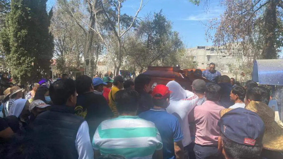 Sepultura Contla (2)