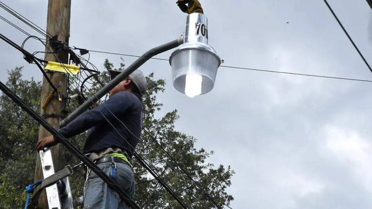 Alumbrado Apetatitlán