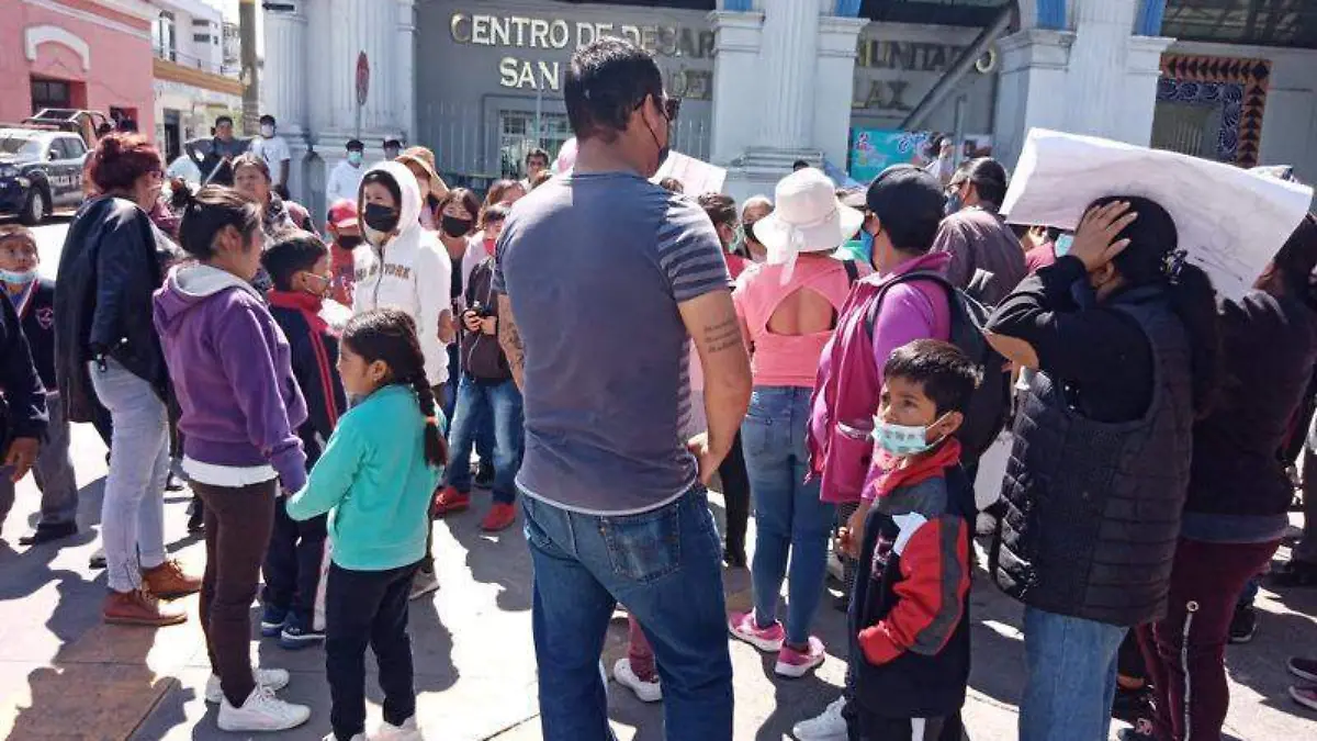Manifestación padres de familia San Pablo del Monte