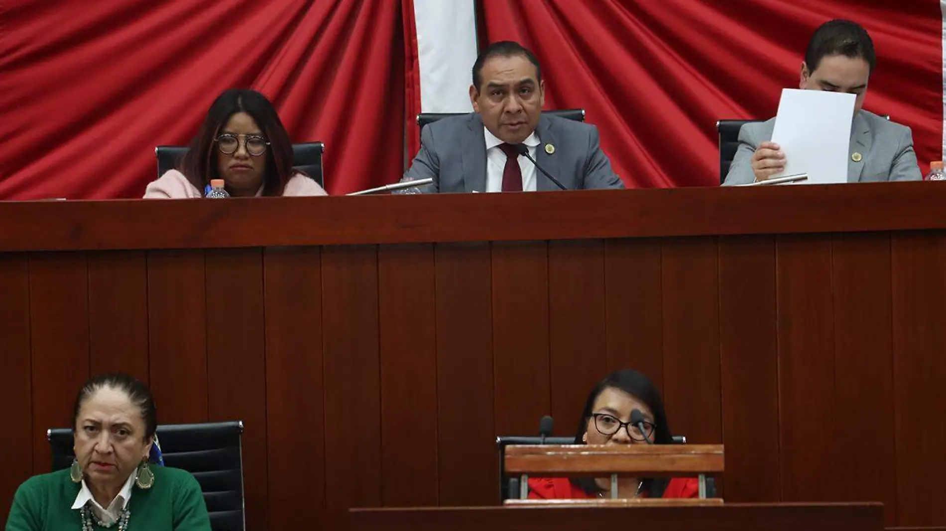 DIPUTADOS CELEBRAN 