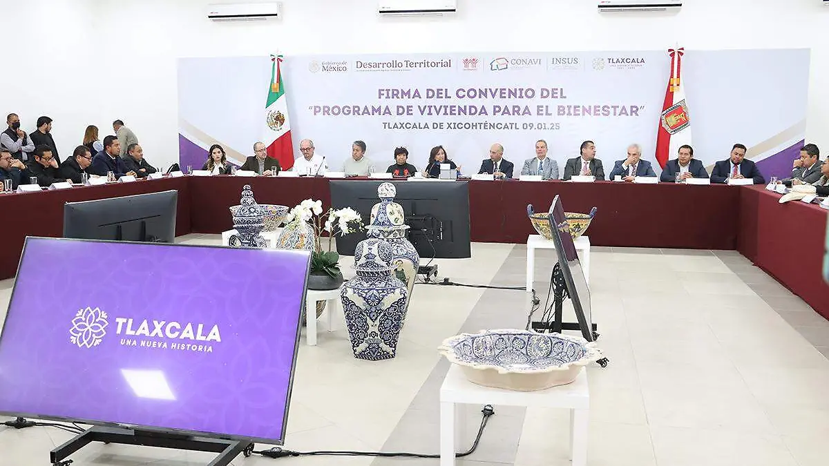 PRESIDENTES MUNICIPALES, convenio del Programa Vivienda