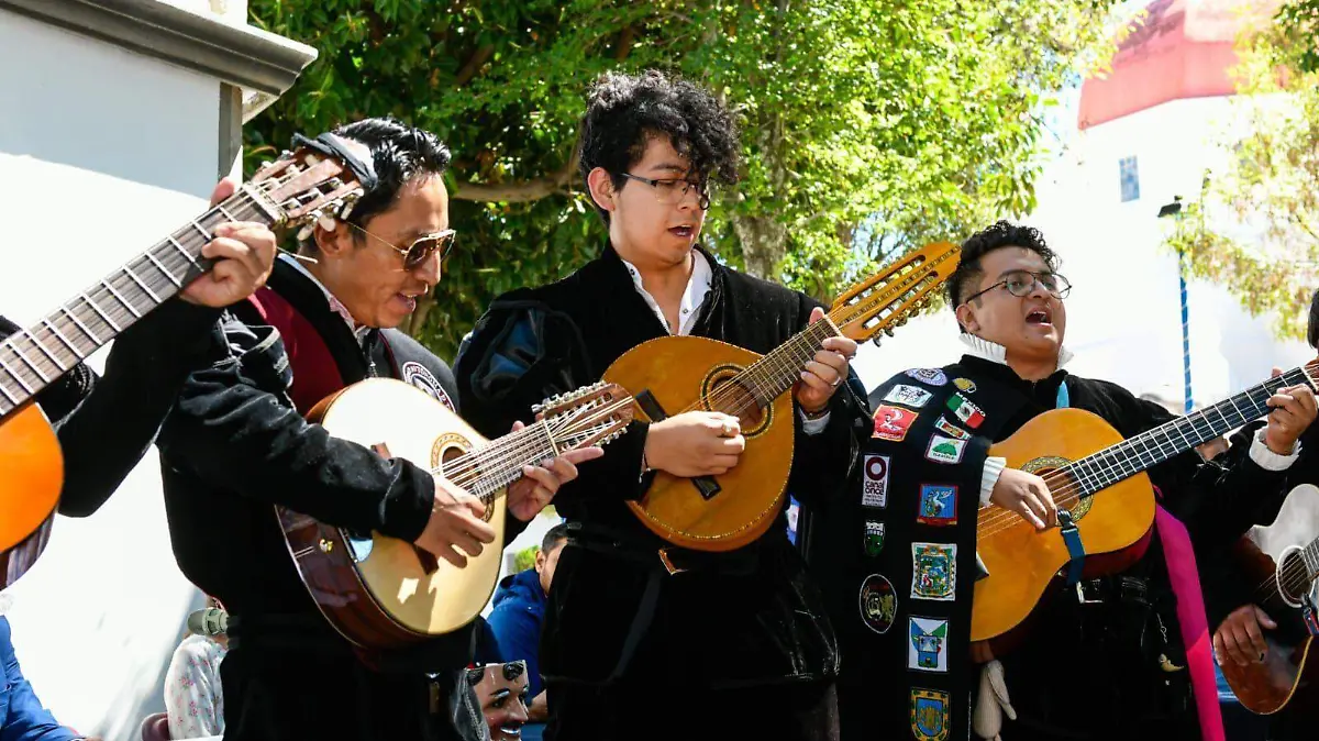 CALLEJONEADAS  APETATITLÁN TUNA