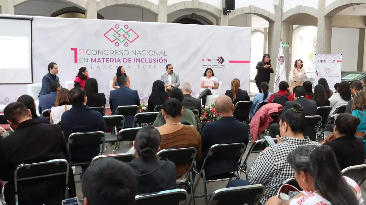 Rita Bell López Vences 2