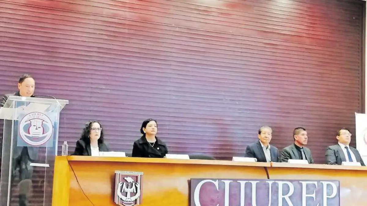 IDENTIDAD UNIVERSITARIA