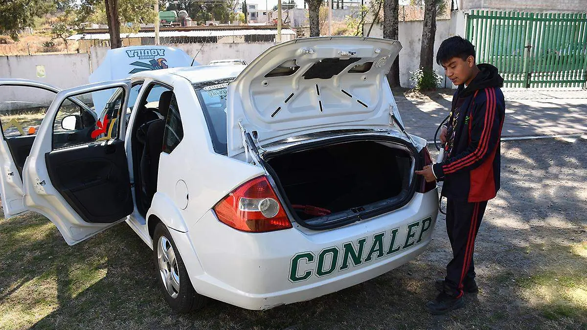 AUTO ELECTRICO CONALEP (1)