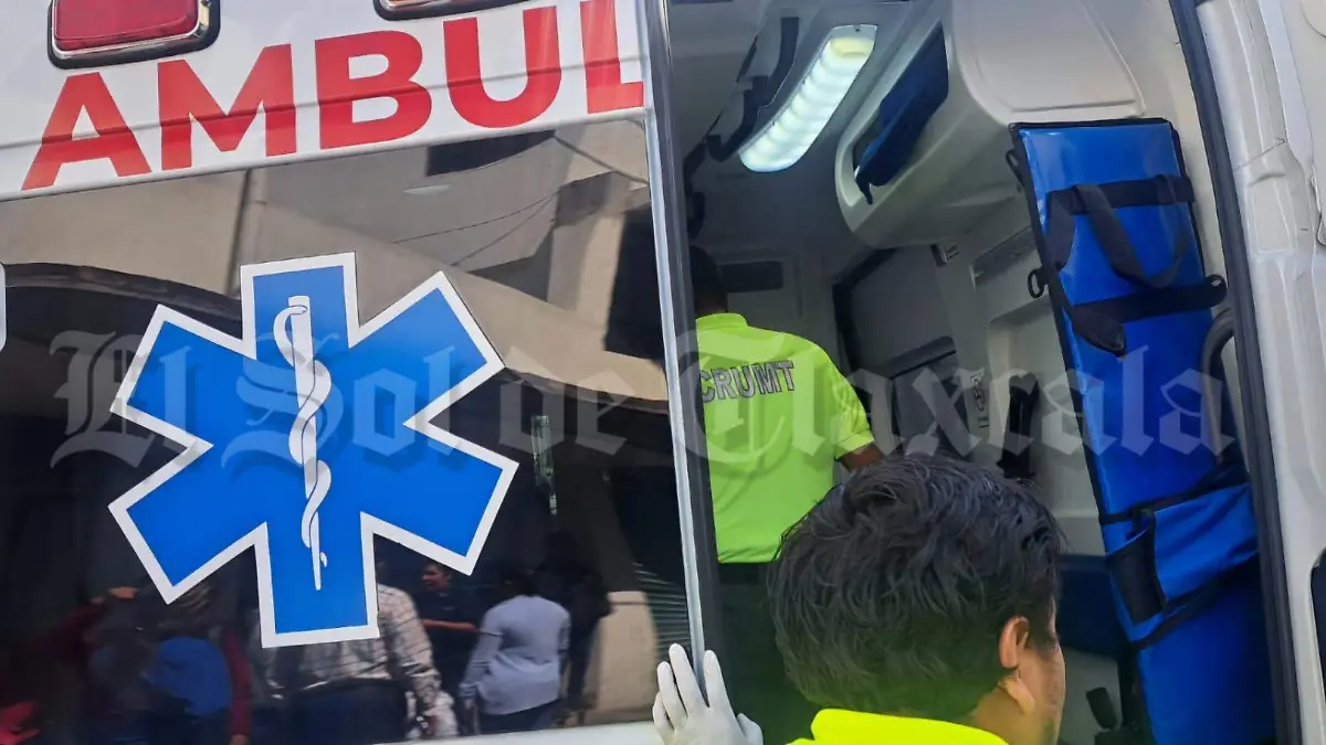 Huehue caído: danzante sufre accidente