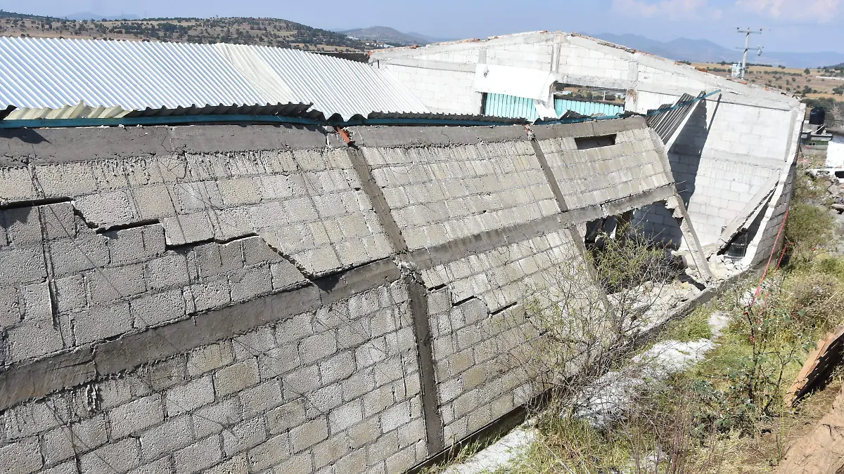 bodegas colapsadas en Terrenate granizada