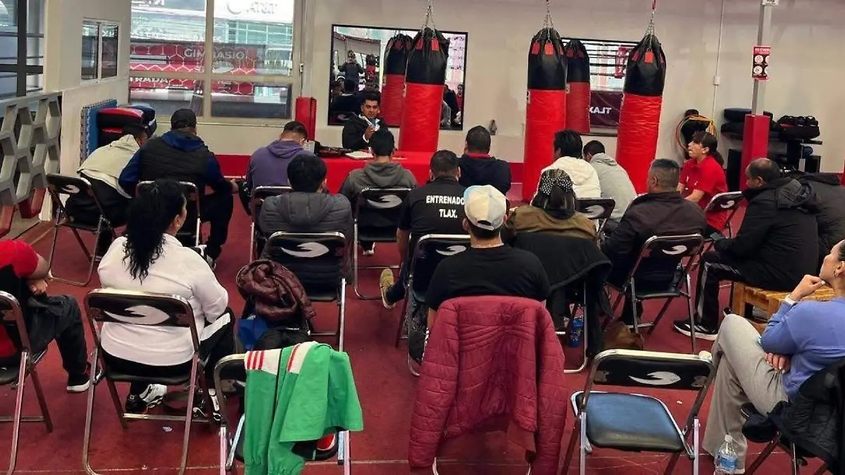 SE CAPACITAN ENTRENADORES DE BOXEO DE TLAXCALA