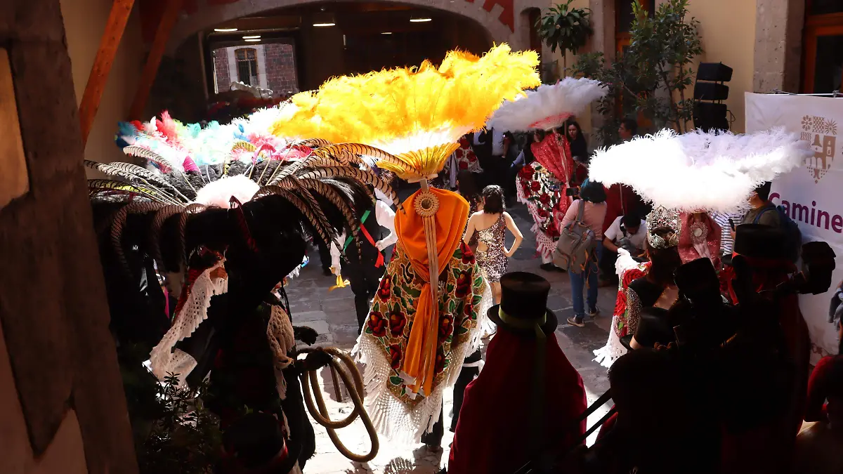 DANZA HUEHUES CASA TLAXCALA