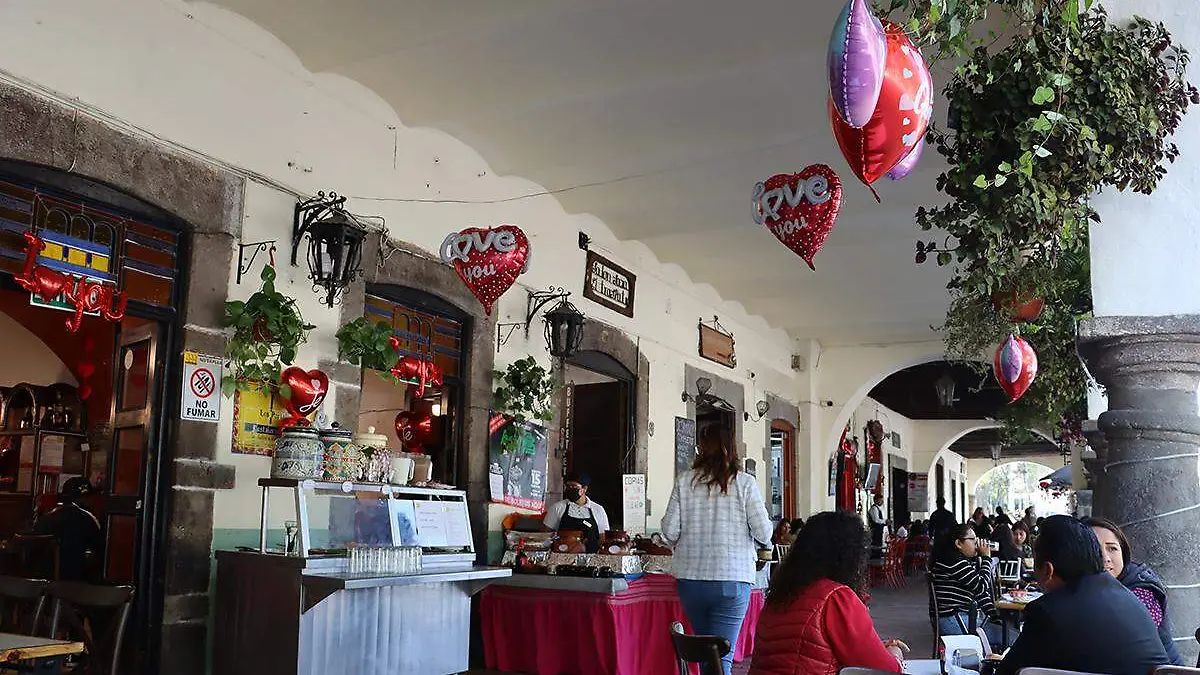 COMPORTAMIENTO COMERCIAL 4  san valentín