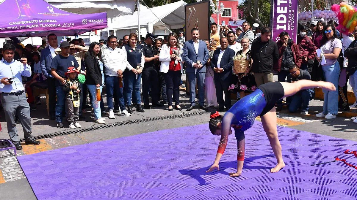 A través del deporte gimnasta