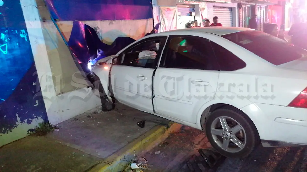 Tres lesionados por accidente automovilístico