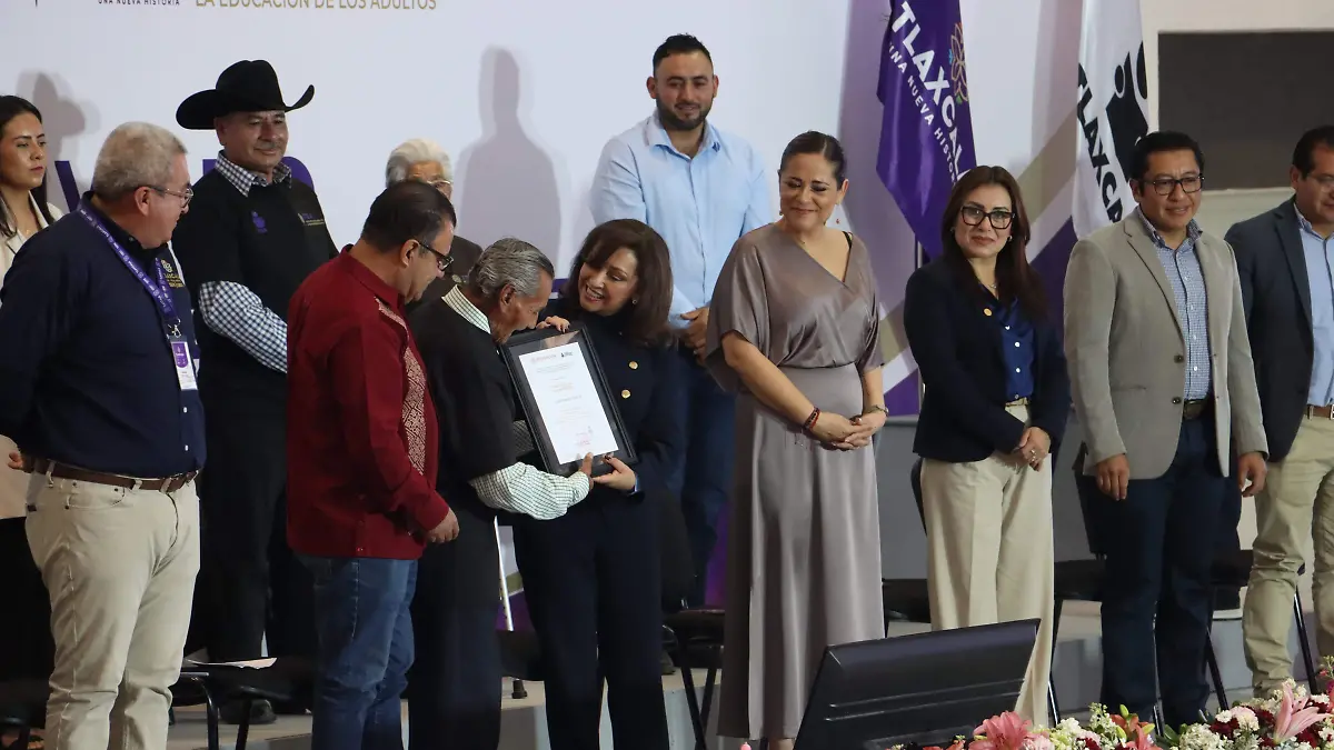 bandera blanca para el analfabetismo 2