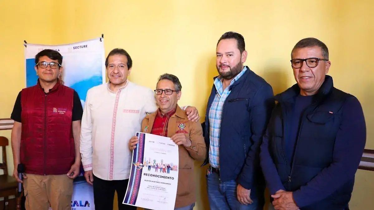 entrega de reconocimientos a guías turísticos (2)